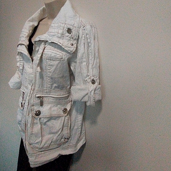 XL White Asymmetrical Zip-Up Jacket by Daytrip - Picture 4 of 15